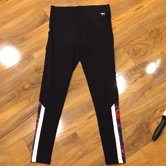 Small Victoria’s Secret Pink yoga leggings - Picture 2 of 11